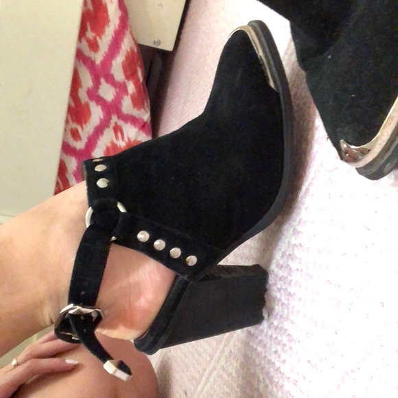 Booties! - Picture 4 of 4